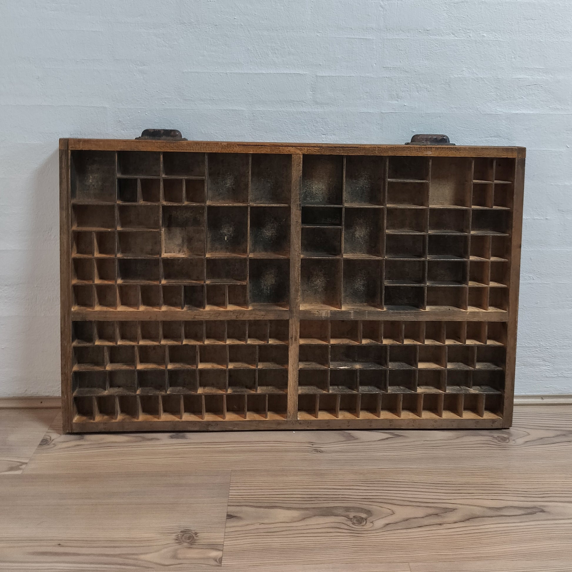 Secondhand - Sættekasse B 83 x D 5 x H 55 cm