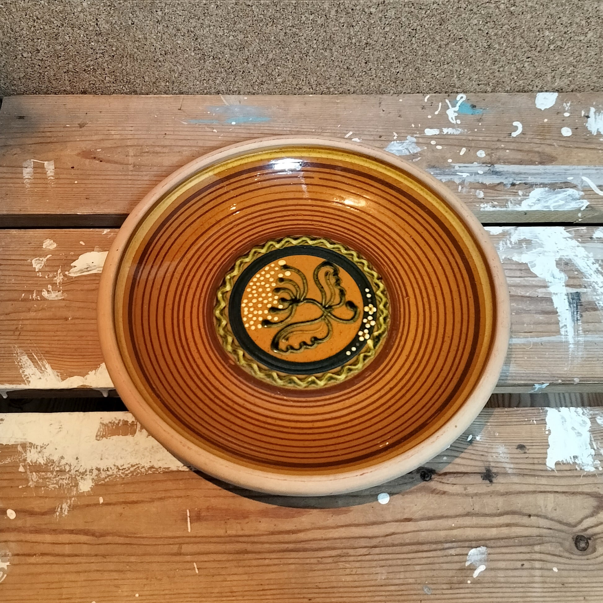 Secondhand - Lerfad dekoreret og glaseret indvendig  Ø 25 x H 4 cm (2)