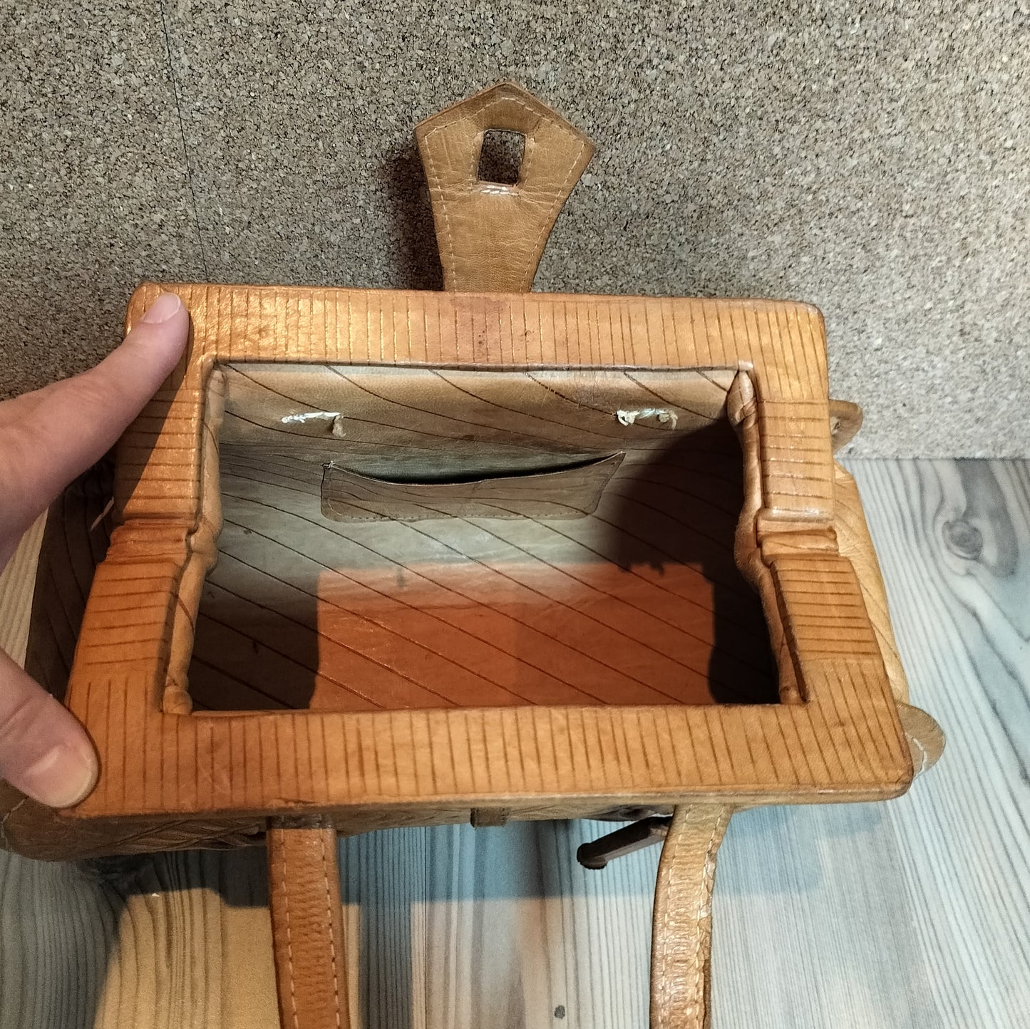 Secondhand - Håndtaske i blødt skind B 31,5 x D 13 x H 18 cm
