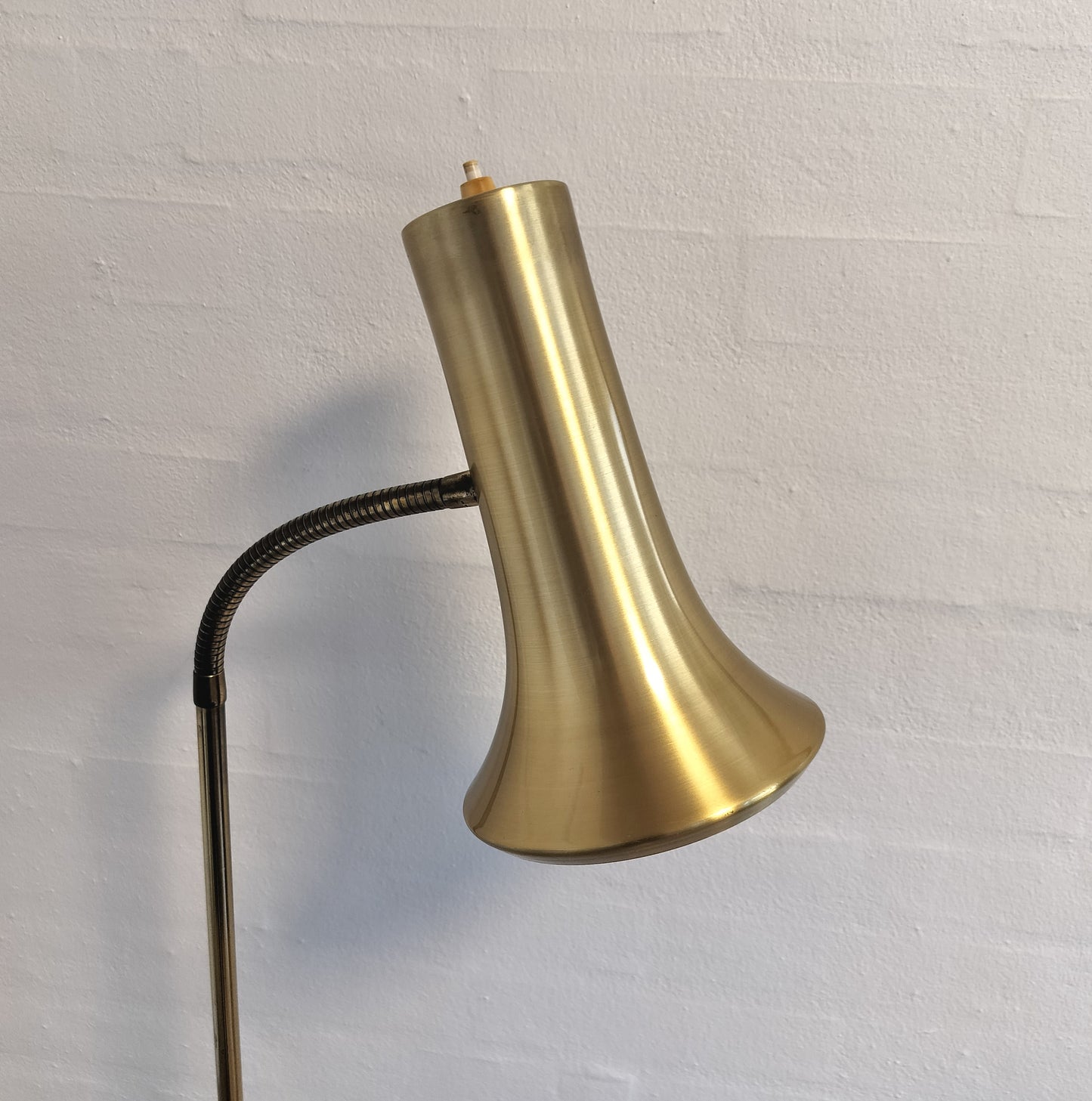 Secondhand - Standerlampe messingfarvet