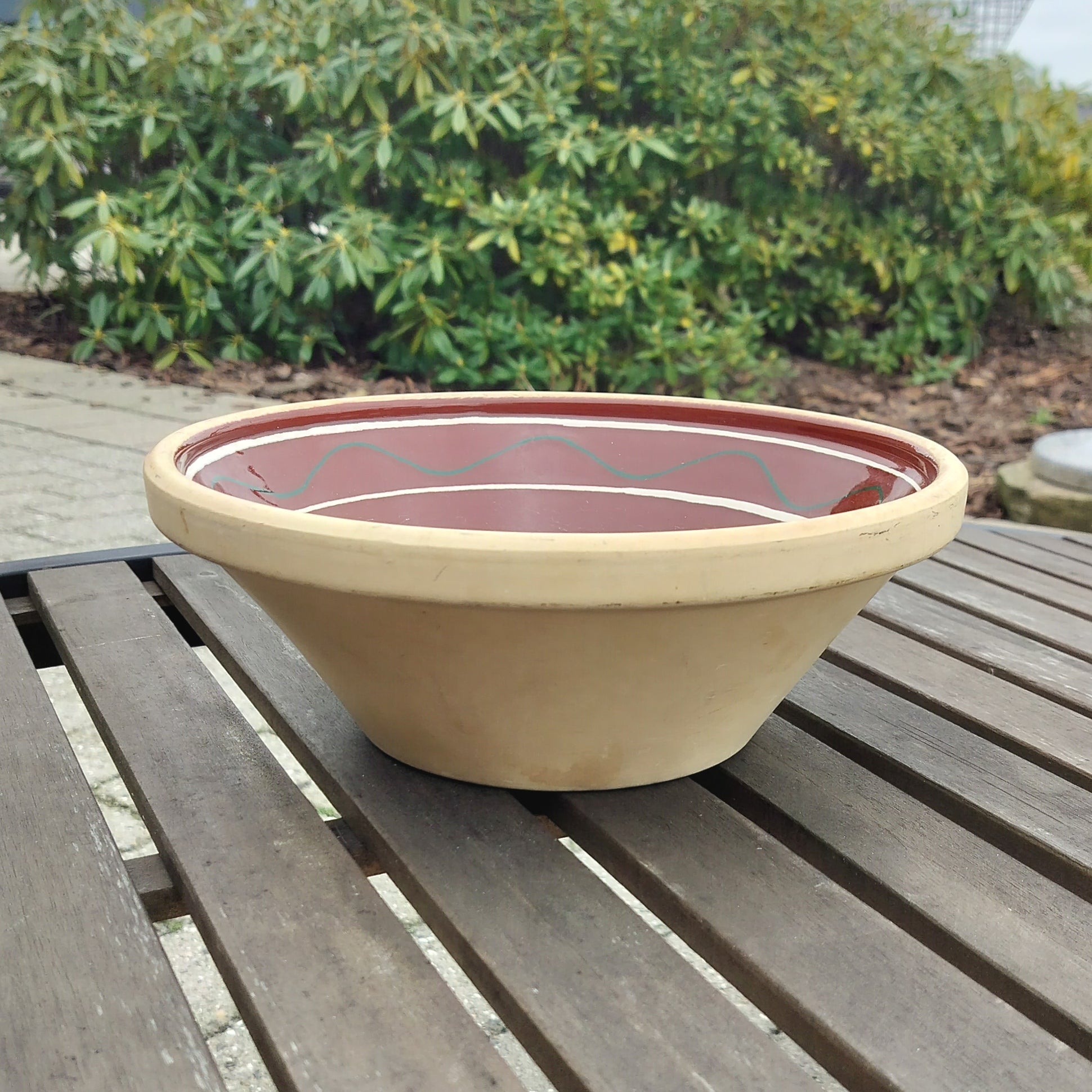 Secondhand - Lerfad med mønster indvendig Ø 27 x H 9,8 cm