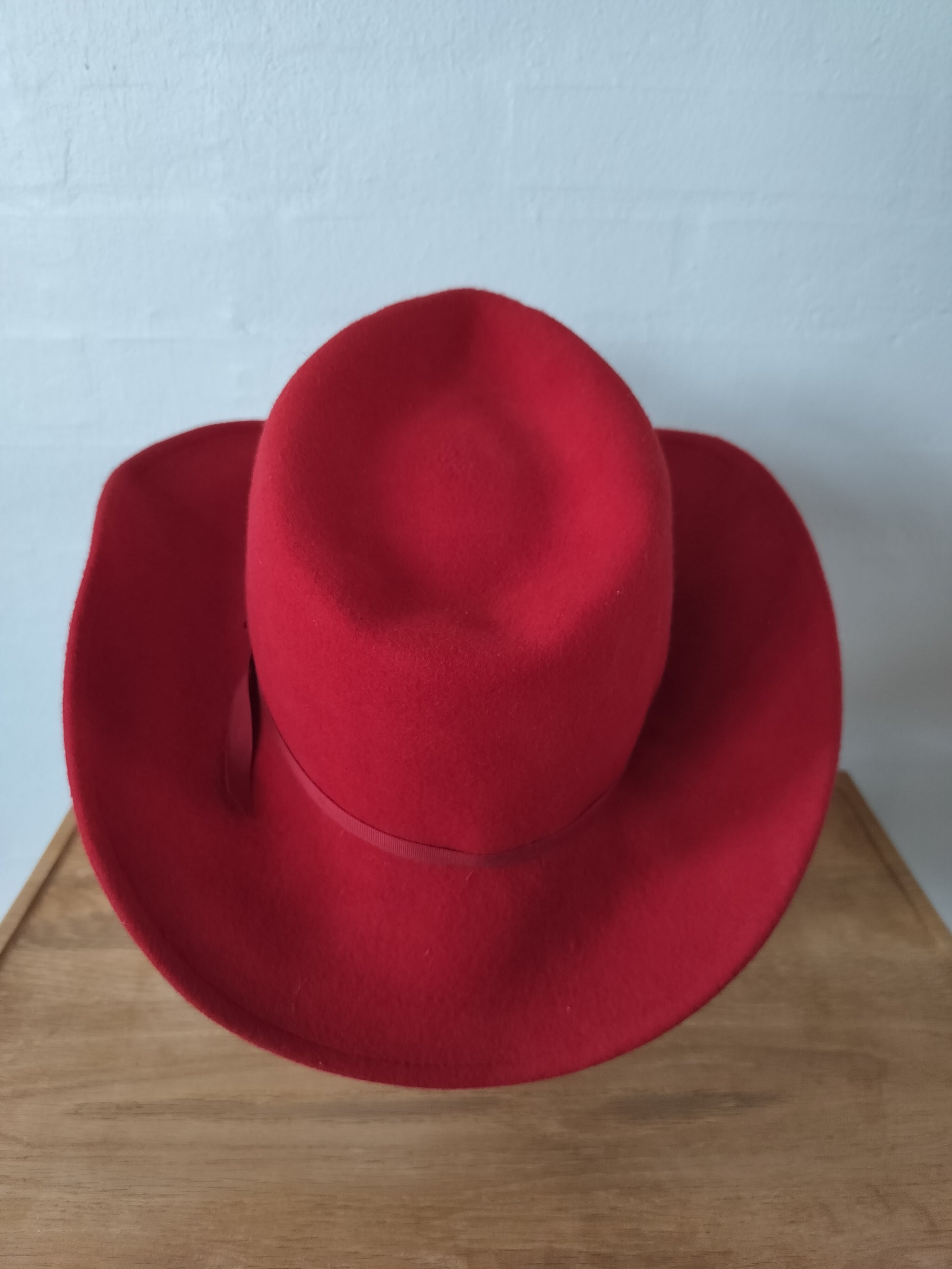Cowboyhat rød uld fra Western  Express Inc.