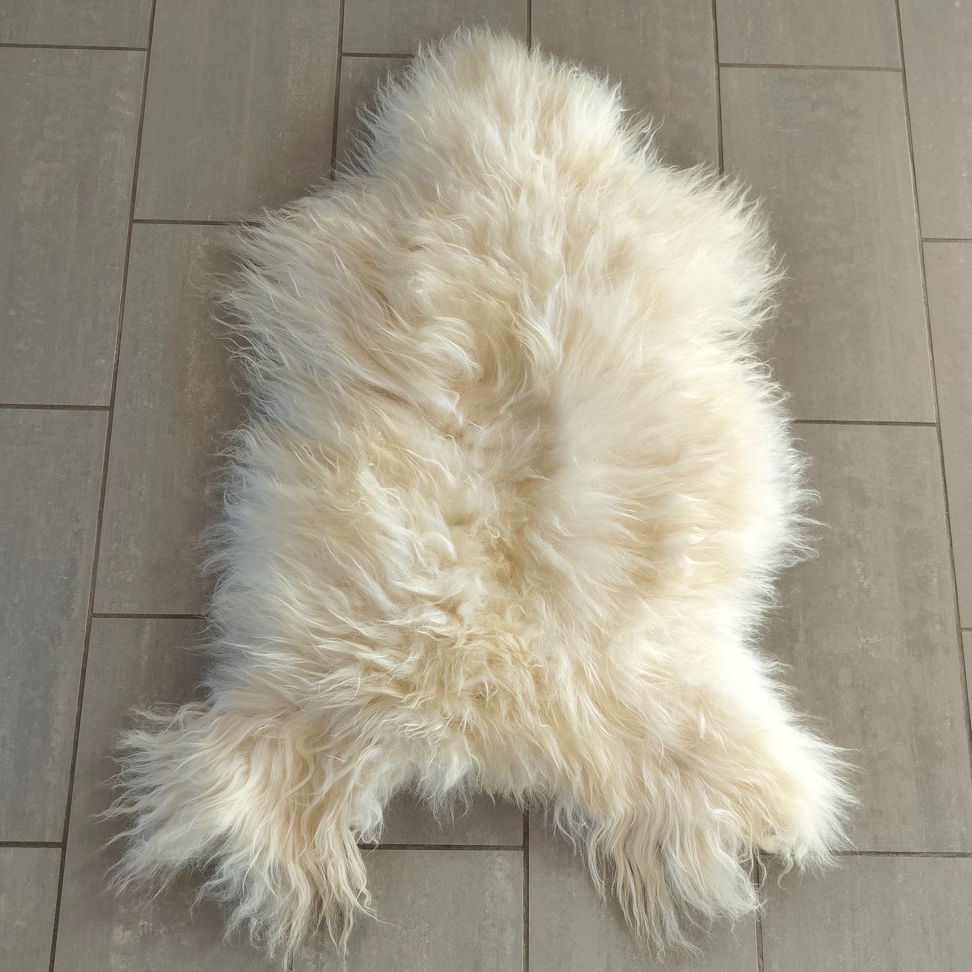 Lammeskind langhåret hvid L 125 x B 85 cm