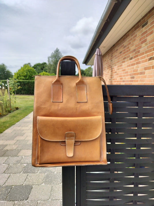 Secondhand - Shopper af kernelæder med lynlås 
