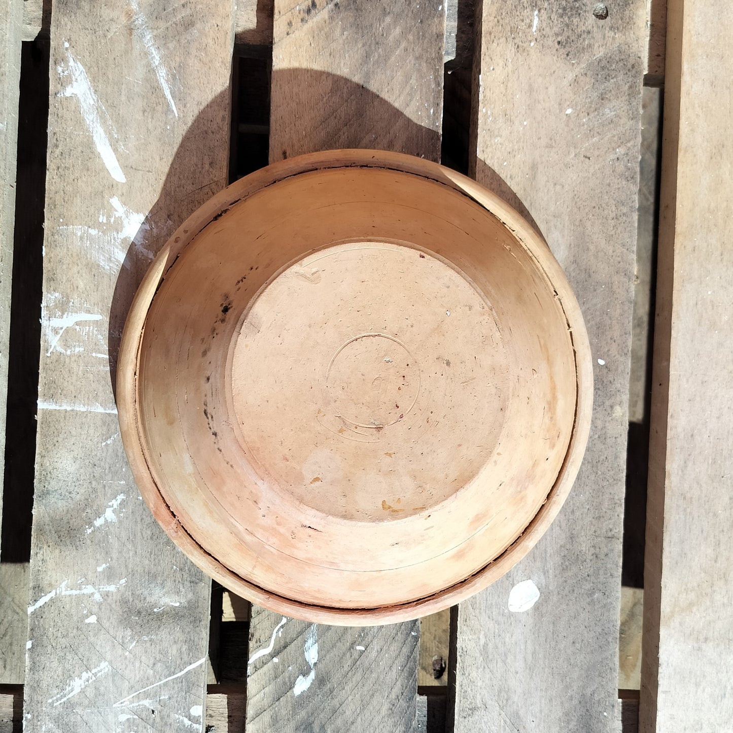 Secondhand - Lerfad lille og dekoreret indvendig Ø 25,5 cm x H 7,5 cm