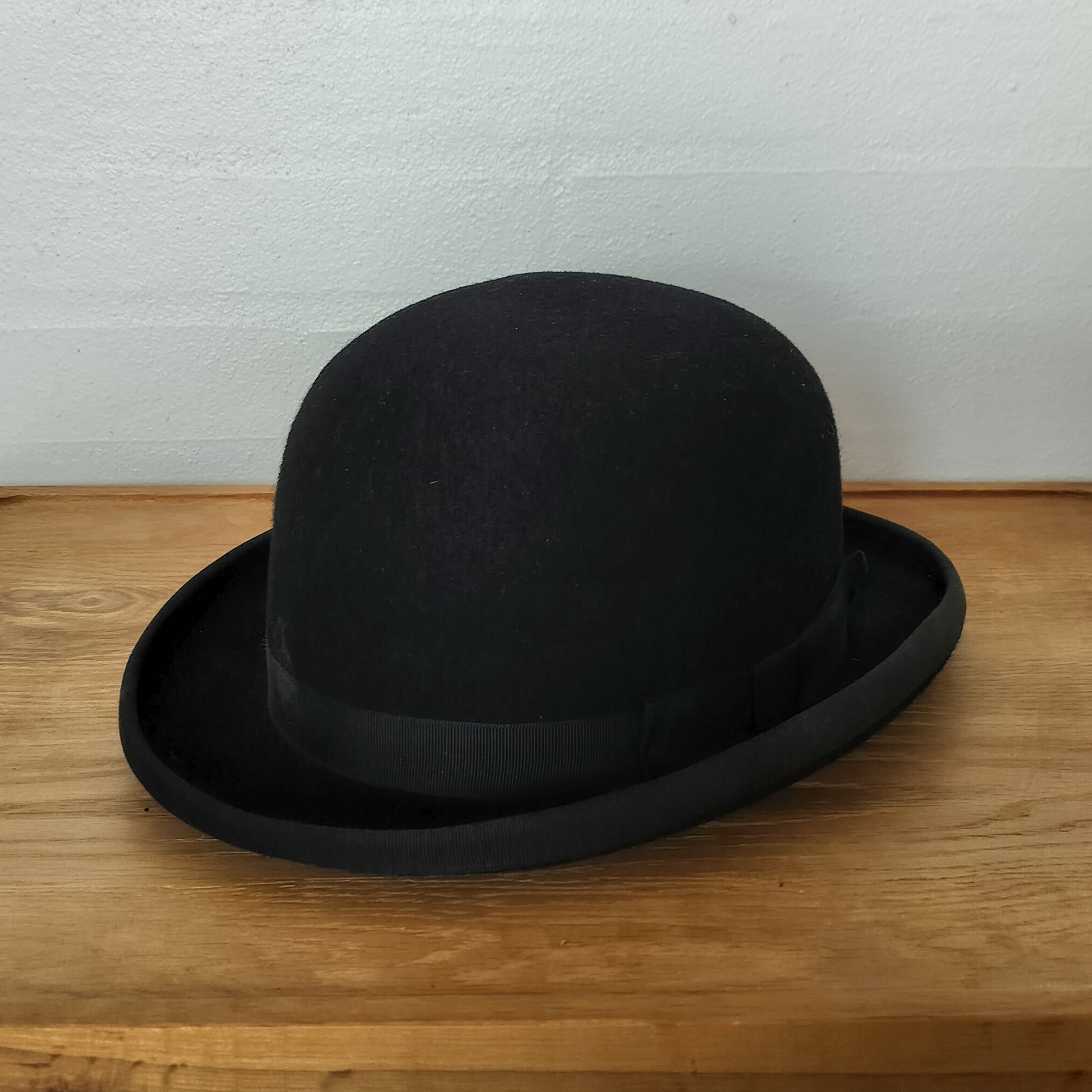 Secondhand - Gammel Sort Bowler Hat fra Failsworth