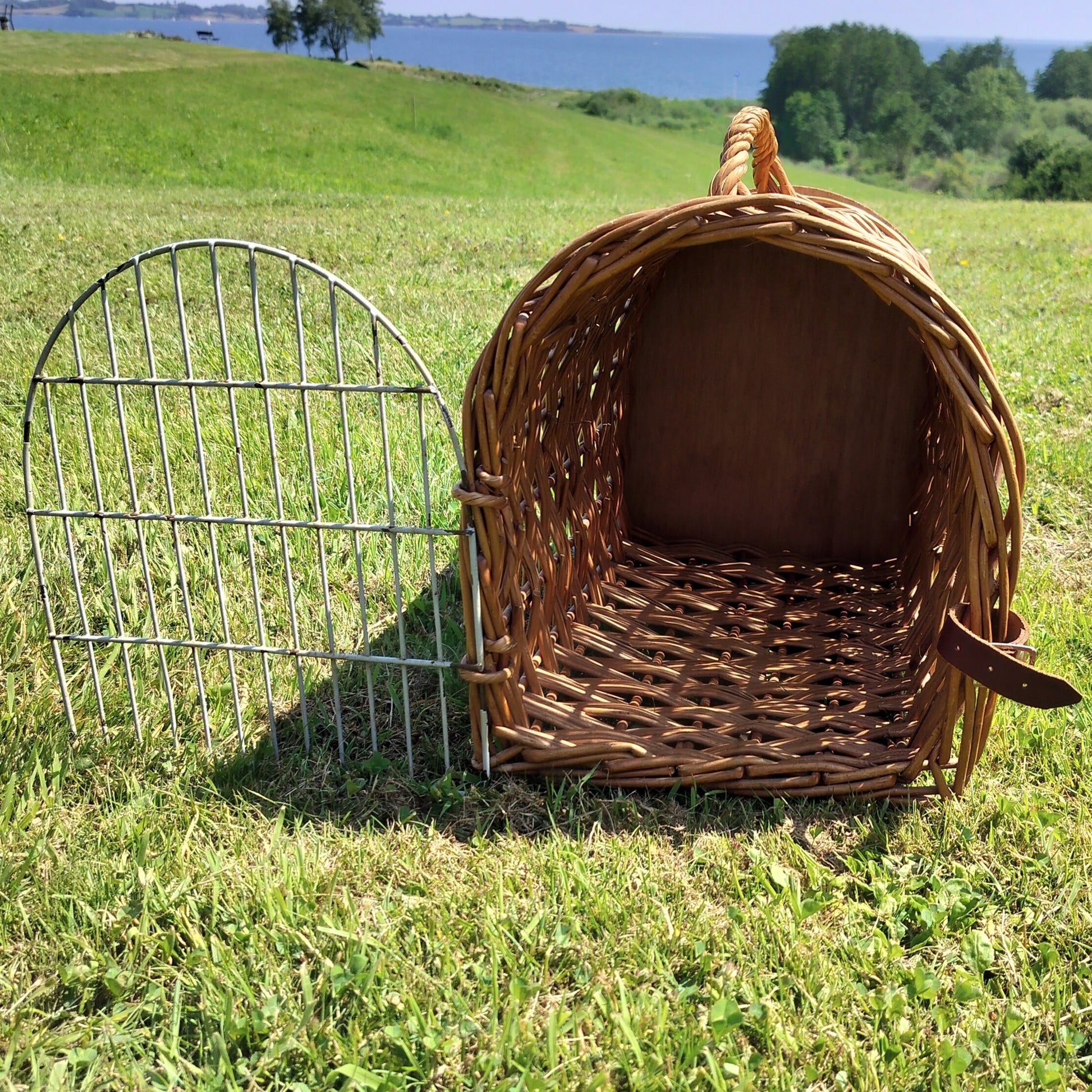 Secondhand - Flettet transportkasse til mindre dyr