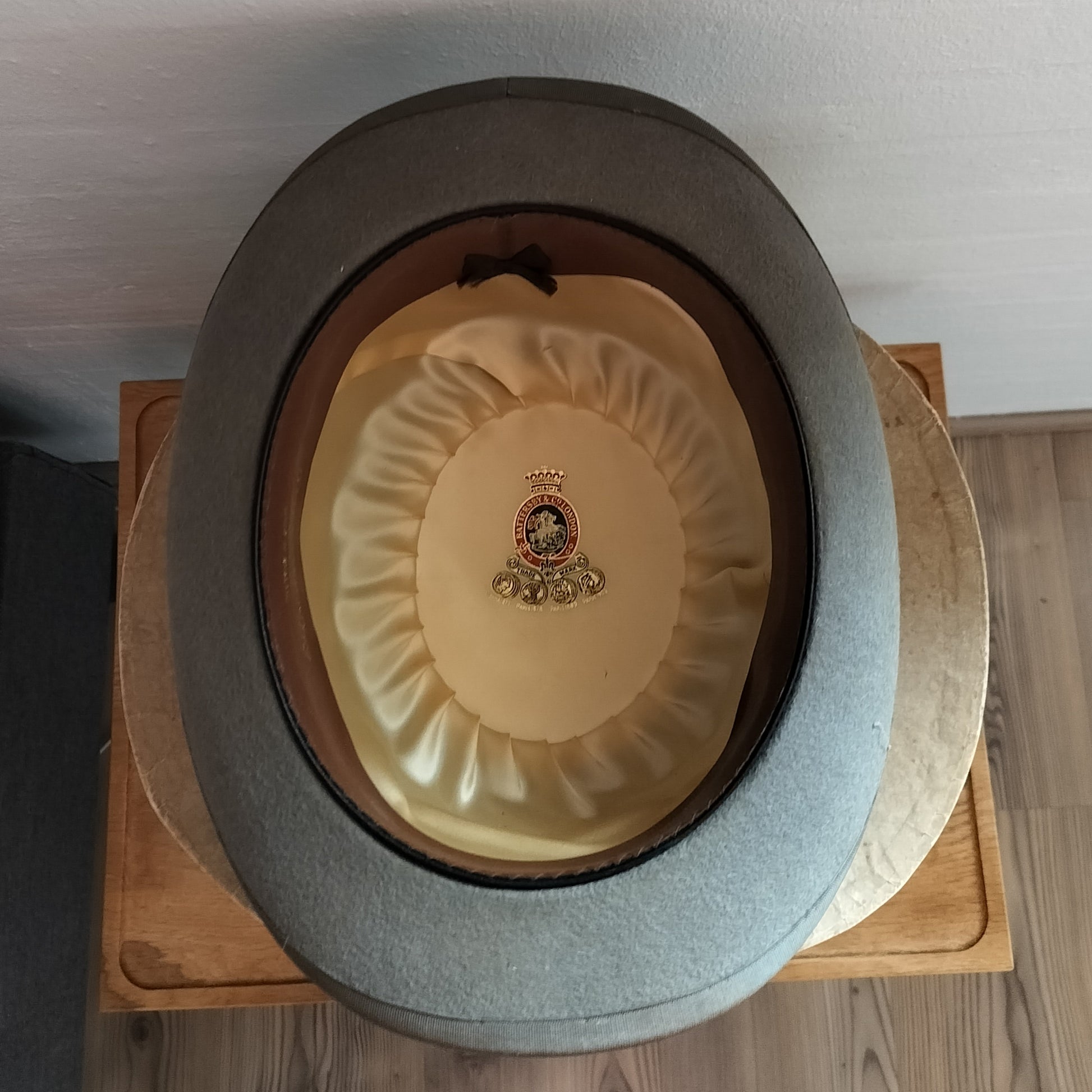 Secondhand - Gammel Bowlerhat fra Battersby London Hats