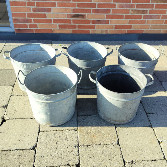 Secondhand - Gammel stor zink spand