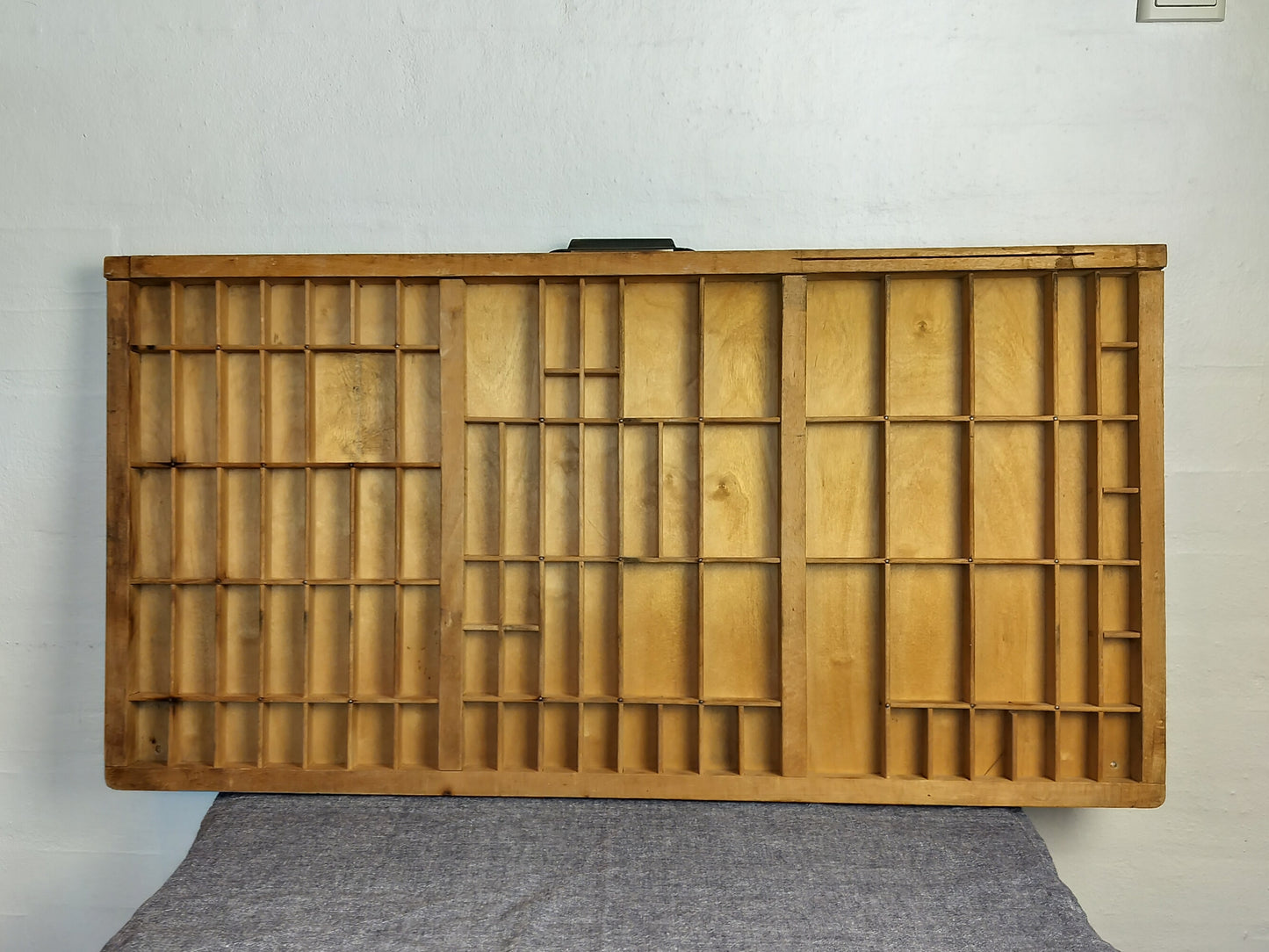 Secondhand -Sættekasse B 81,5 x D 4,5 x H 43,5 cm