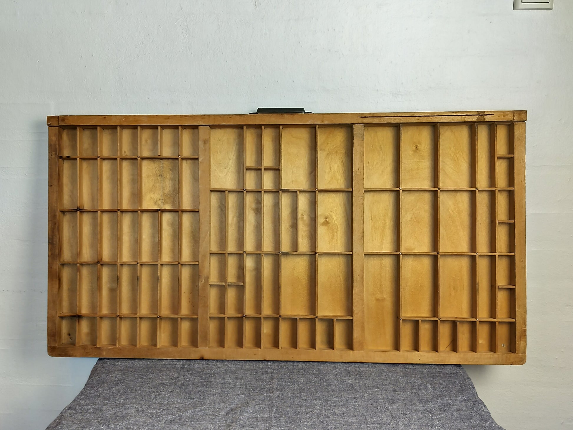 Secondhand -Sættekasse B 81,5 x D 4,5 x H 43,5 cm