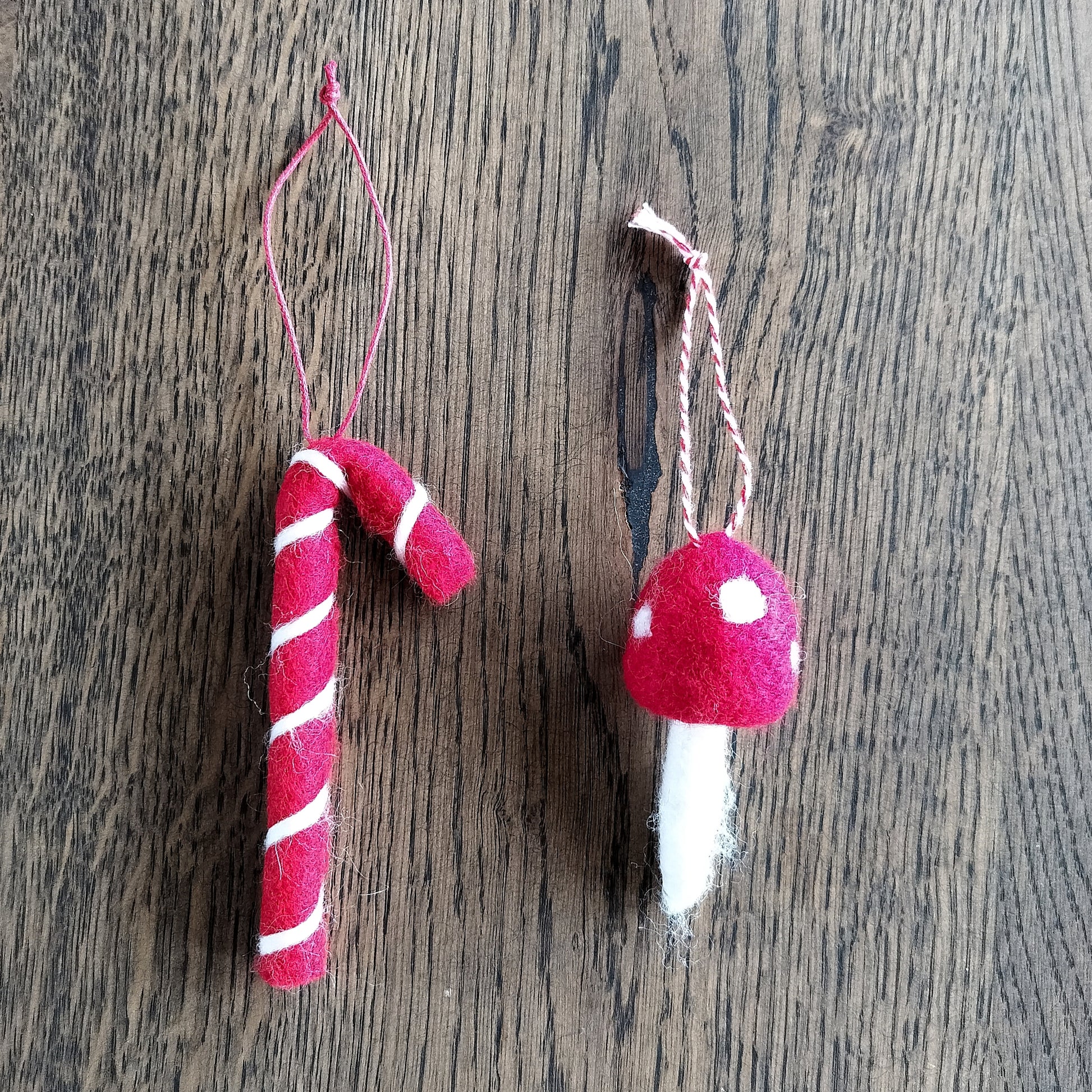 Ib Laursen - Filtet svamp og sukkerstol til ophæng